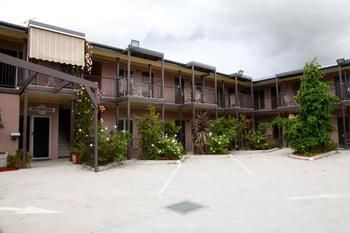 Station Hotel Motel Kurri Kurri - Accommodation Cairns 9