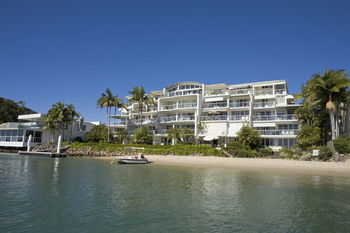 Noosa Quays - Accommodation Cairns 11