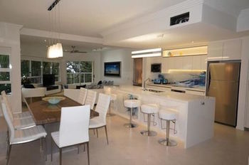The Lookout Resort - Accommodation Cairns 19
