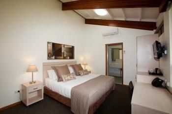 Hunter Valley Hotel Academy - Accommodation Cairns 3