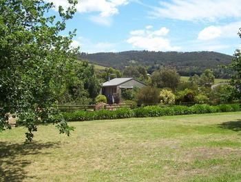 Yarraglen BnB - Accommodation Cairns 12