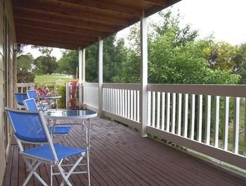 Yarraglen BnB - Accommodation Cairns 16