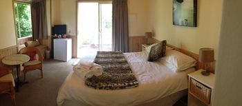 Yarraglen BnB - Accommodation Cairns 22