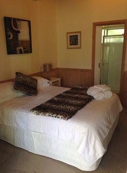 Yarraglen BnB - Accommodation Cairns 23