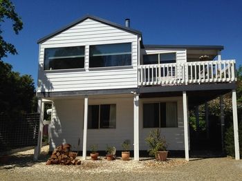 Yarraglen BnB - Accommodation Cairns 24