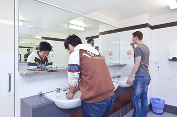 Melbourne Metro YHA - Hostel - Accommodation Cairns 7