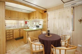 Mapleton Cabins & Caravan Park - Accommodation Cairns 6