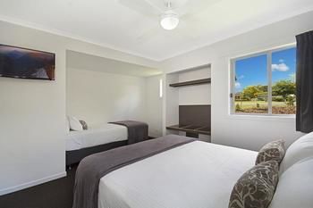 Cooroy Luxury Motel Apartments Noosa - Accommodation Cairns 7