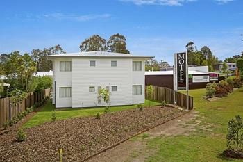 Cooroy Luxury Motel Apartments Noosa - Accommodation Cairns 18