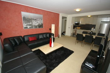 Balmain 704 Mar Furnished Apartment - Accommodation Cairns 7