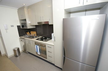 Balmain 704 Mar Furnished Apartment - Accommodation Cairns 14