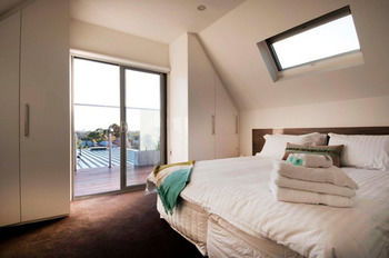 Position Perfect - Accommodation Cairns 3