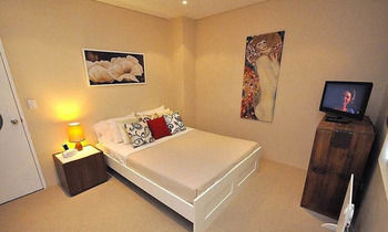 Glebe Furnished Apartments - Accommodation Cairns 10