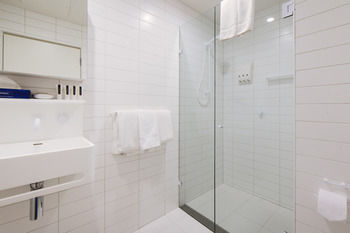 UrbanMinder At Vision - Accommodation Cairns 0