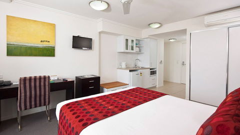 BEST WESTERN PLUS Cairns Central Apartments - Accommodation Cairns 1