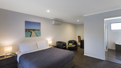 BEST WESTERN Colonial Village Motel - Accommodation Cairns 3