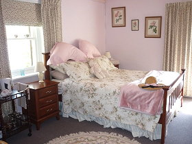 Old Colony Inn (Bed And Breakfast & Accommodation) - Accommodation Cairns 0