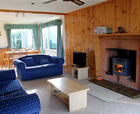 Castaway Cottage - Accommodation Cairns 1