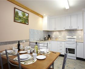 NorthEast Restawhile Bed And Breakfast - Accommodation Cairns 2