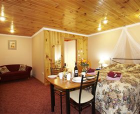 NorthEast Restawhile Bed And Breakfast - Accommodation Cairns 3