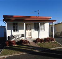 Moomba Holiday and Caravan Park - Accommodation Cairns