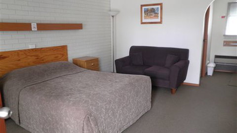 Alfred Motor Inn - Accommodation Cairns 0