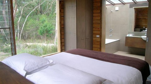 DULC Holiday Cabins - Accommodation Cairns 3