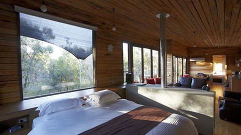 DULC Holiday Cabins - Accommodation Cairns 6