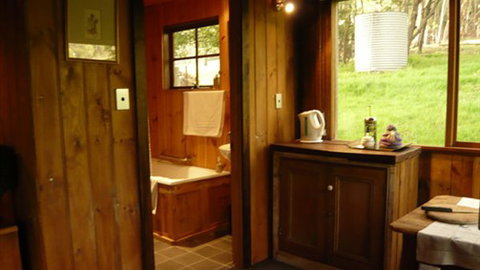 Braeside Mount Macedon Country Retreat And Bed & Breakfast - Accommodation Cairns 0