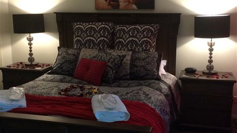 Wattle Tree Creek Cottages - Accommodation Cairns 0