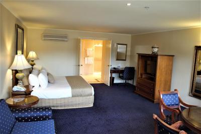Canterbury International Hotel - Accommodation Cairns 9