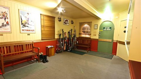 Red Onion Ski Chalet - Accommodation Cairns 3