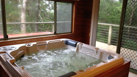 Southern Anchorage Retreat - Accommodation Cairns 3