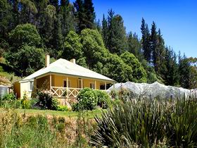 Bishops Adelaide Hills - Willow Cottage - Accommodation Cairns 0