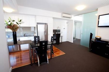 B7 Honeysuckle Apartments - Accommodation Cairns 0
