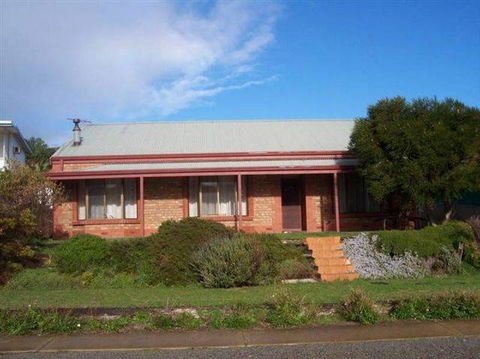 Bott's Beach Retreat - Accommodation Cairns 0