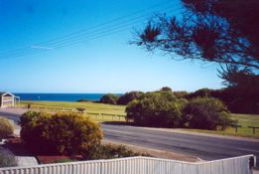 Bott's Beach Retreat - Accommodation Cairns 4