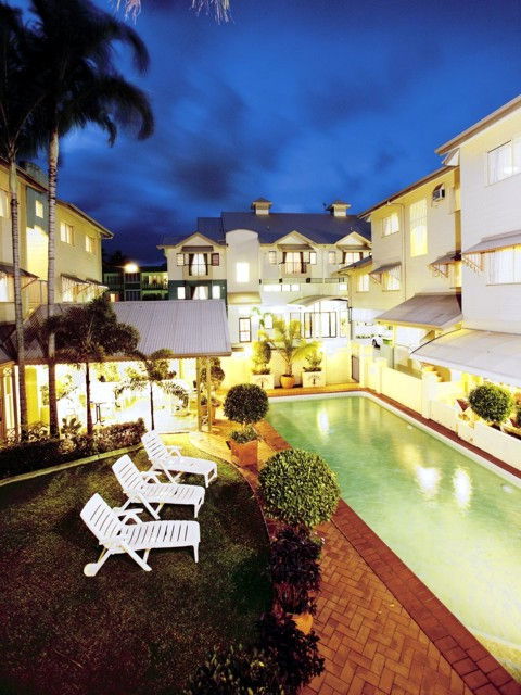 Cairns Queens Court - Accommodation Cairns 1
