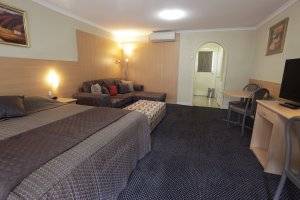 Cattleman's Apartments - Accommodation Cairns 2