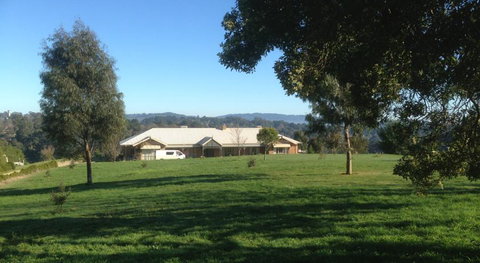 Farm Accommodation - Accommodation Cairns 12