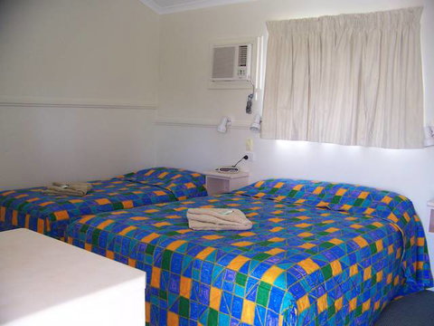 Country Way Motor Inn - Accommodation Cairns 1