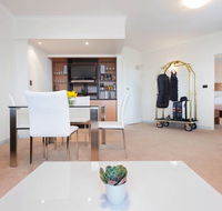Diplomat Hotel - Accommodation Cairns