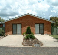 Fossicker Caravan Park - Accommodation Cairns