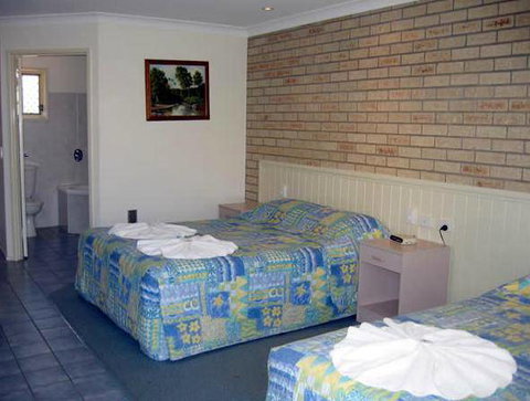 Jolly Swagman Motor Inn - Accommodation Cairns 1