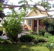 Kemeys Mountain Hideaway - Accommodation Cairns