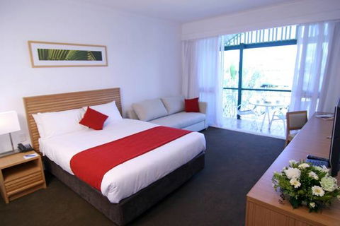 Novotel Twin Waters Resort Sunshine Coast - Accommodation Cairns 9
