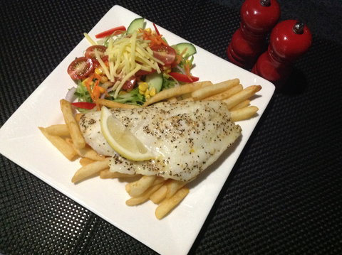 Parkside Motel & Licensed Restaurant - Accommodation Cairns 1