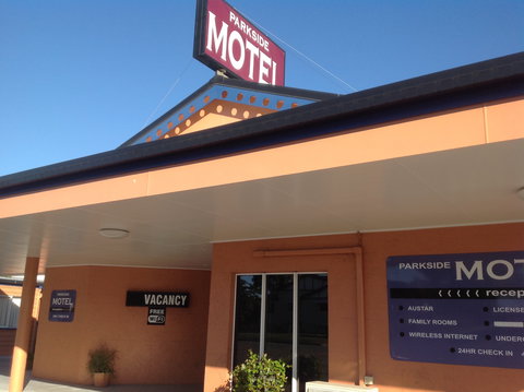Parkside Motel & Licensed Restaurant - Accommodation Cairns 2