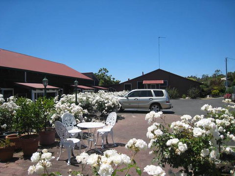 Pemberton Old Picture Theatre Holiday Apts - Accommodation Cairns 3