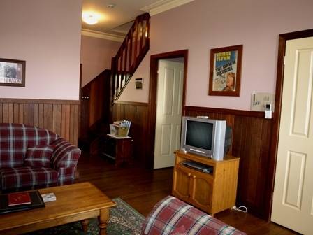 Pemberton Old Picture Theatre Holiday Apts - Accommodation Cairns 4